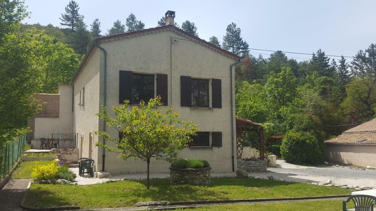 Maison Castellane Chambre D'Hotes B&B Exterior foto